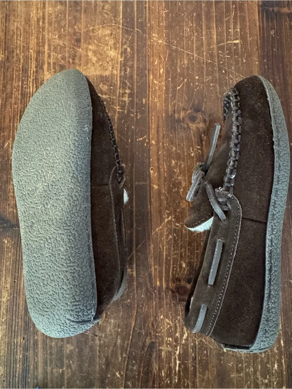 Vineyard Vines soft suede